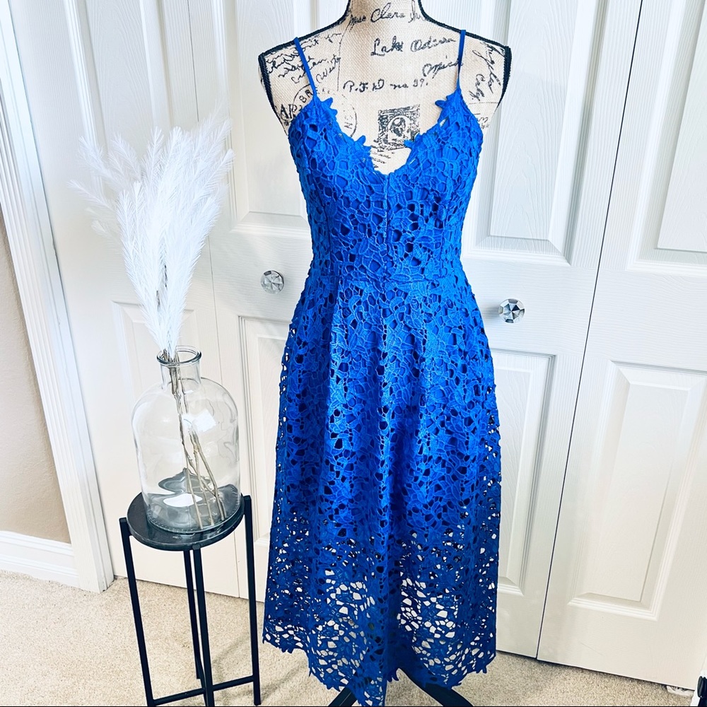ASTR the label blue floral dress